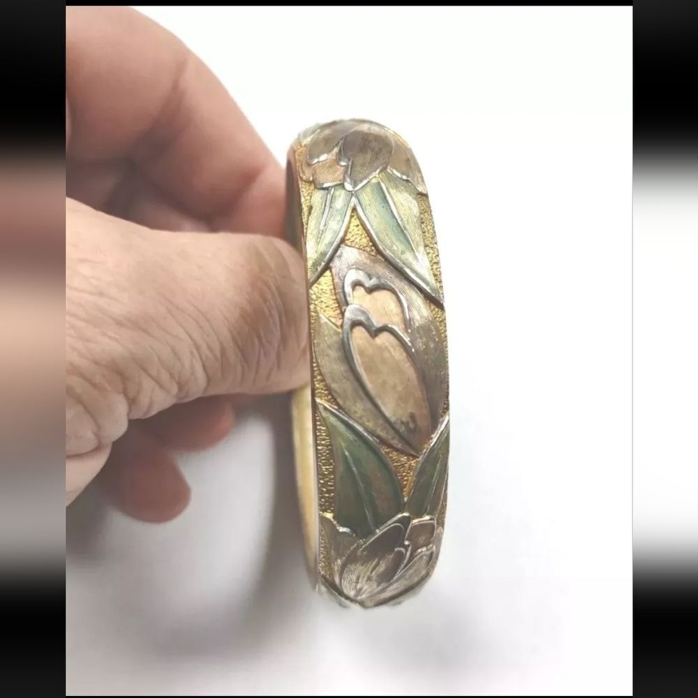 Vintage Parkland Goldtone Pink And Green Enamel Flower Bracelet 2 1/2 Width